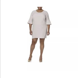 Simply Emma woman plus shift dress